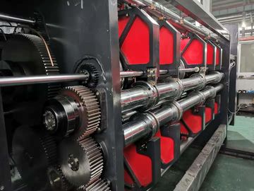 Die Cutting Machine For Cardboard 1550*2800mm Max Printing Size 20CrMnTi Gears